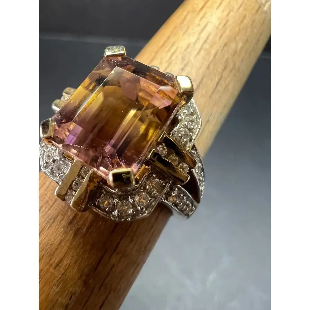 unknown vintage gold